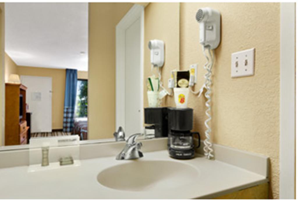 Super 8 By Wyndham Oxford Motel Kamer foto